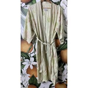 Crabtree & Evelyn Floral Cream Robe